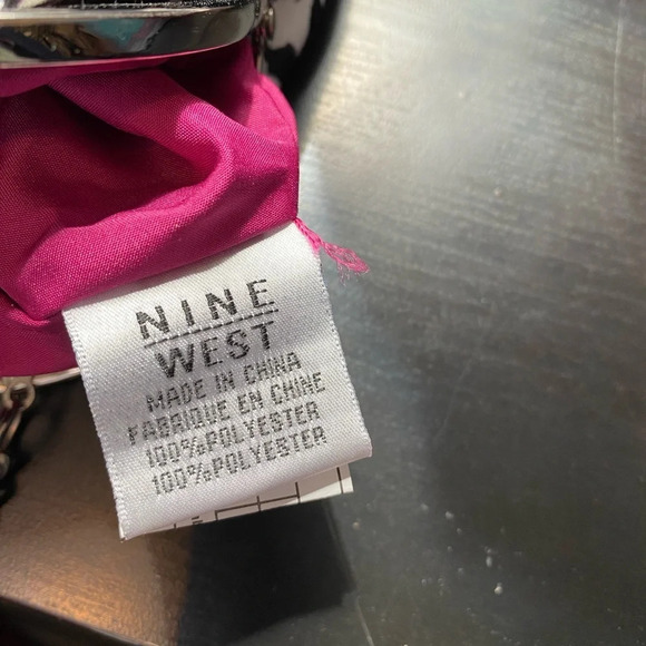 NINE WEST - Black & White Floral 'Strawberry Fields' Clutch - Picture 6 of 6